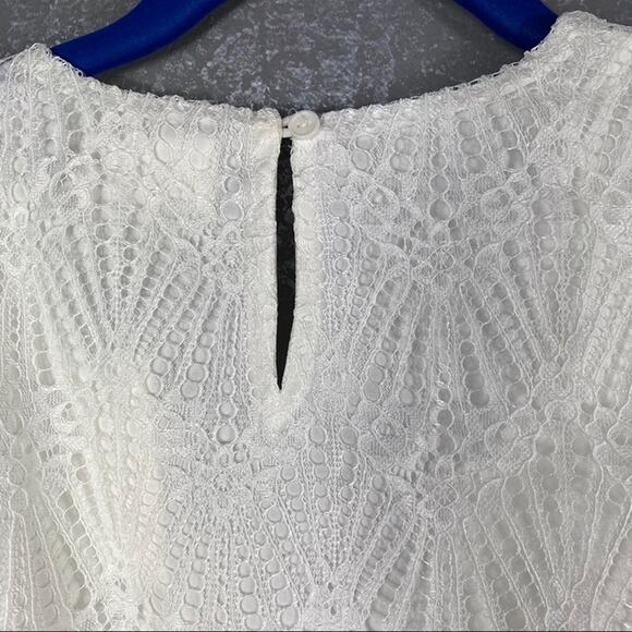 Sugar + Lips lace up lace long sleeve romper - Picture 12 of 12